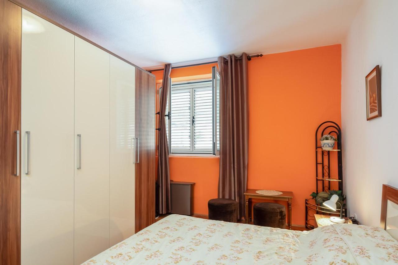 Edita - Apartment In Town Centre Makarska Exteriör bild
