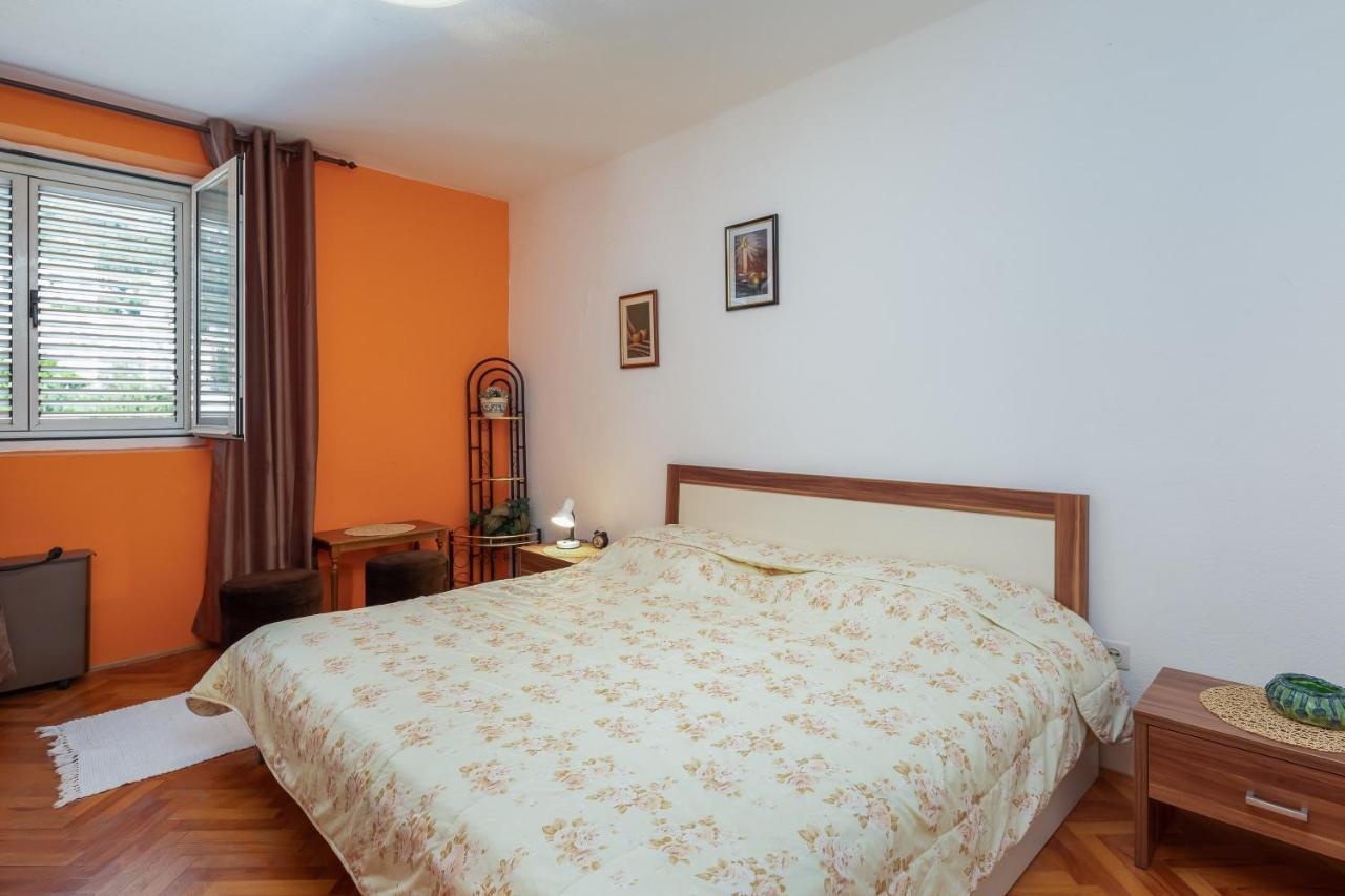 Edita - Apartment In Town Centre Makarska Exteriör bild