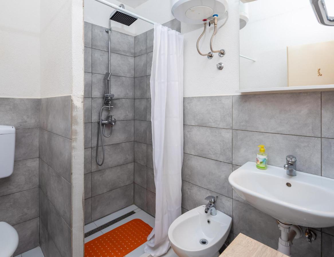 Edita - Apartment In Town Centre Makarska Exteriör bild